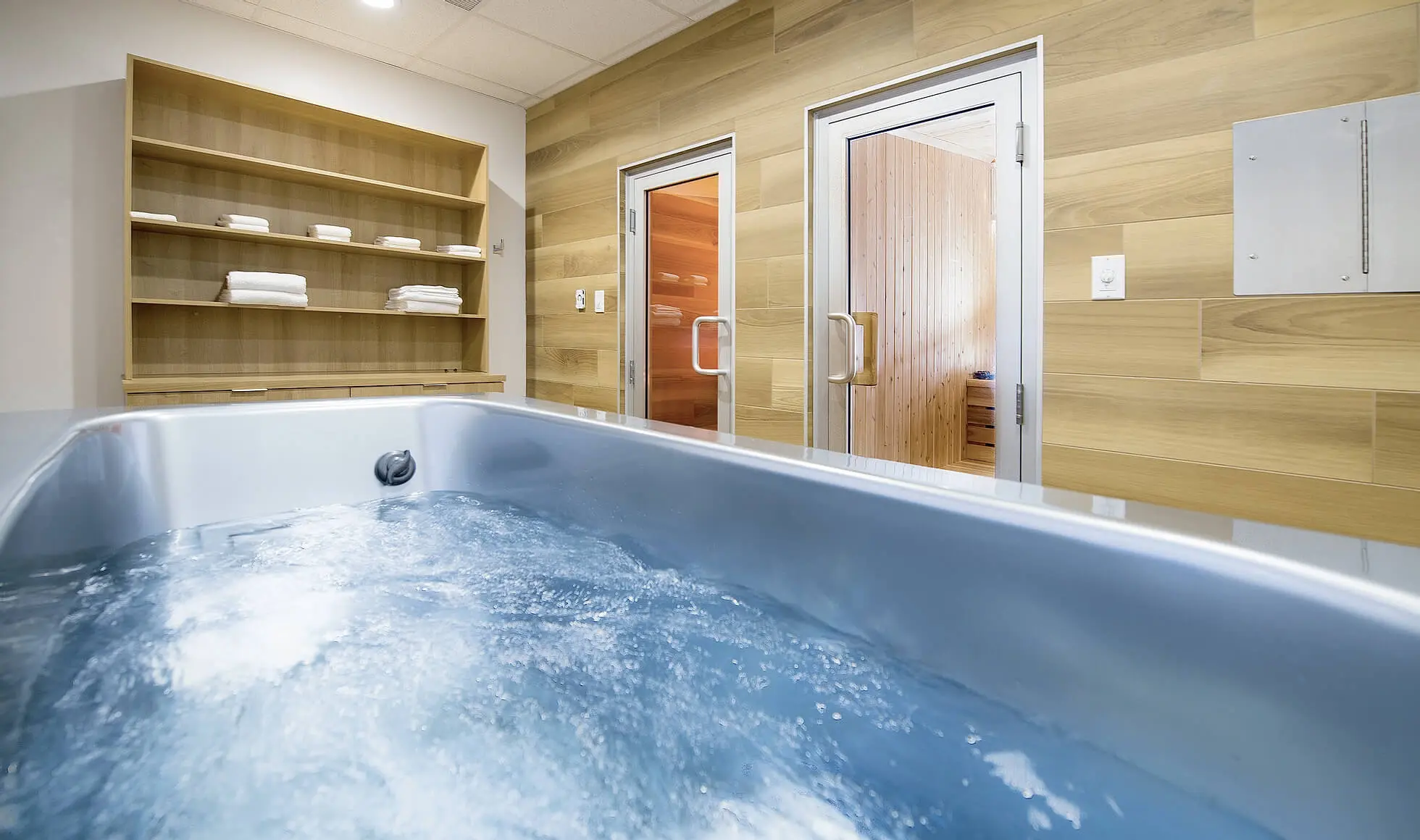 Spa at Hockey Etcetera with a jet tub, and sauna.